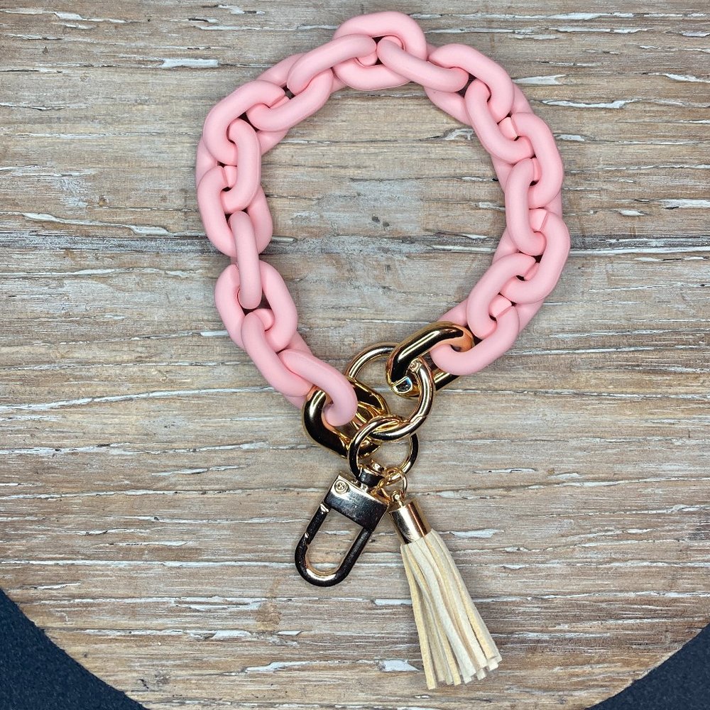 NWT Chunky Acrylic Boho Chain Link Bangle Wristlet Keychain Light Pink
